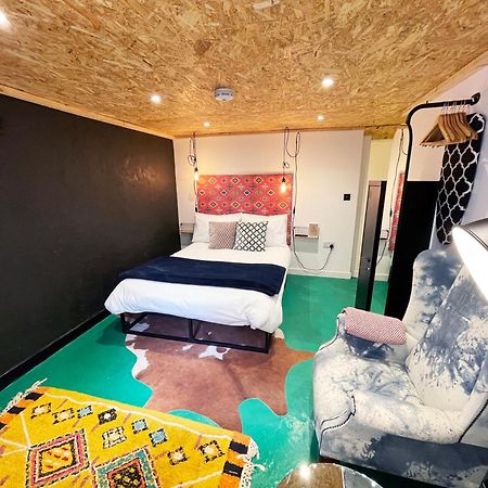 Fern Studio 1 Bedroom Apartment คลางกอซเลน ภายนอก รูปภาพ