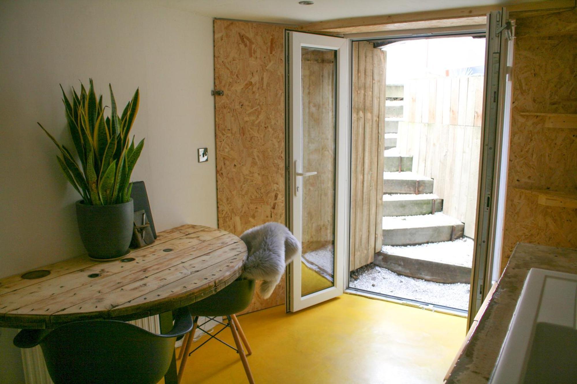 Fern Studio 1 Bedroom Apartment คลางกอซเลน ภายนอก รูปภาพ