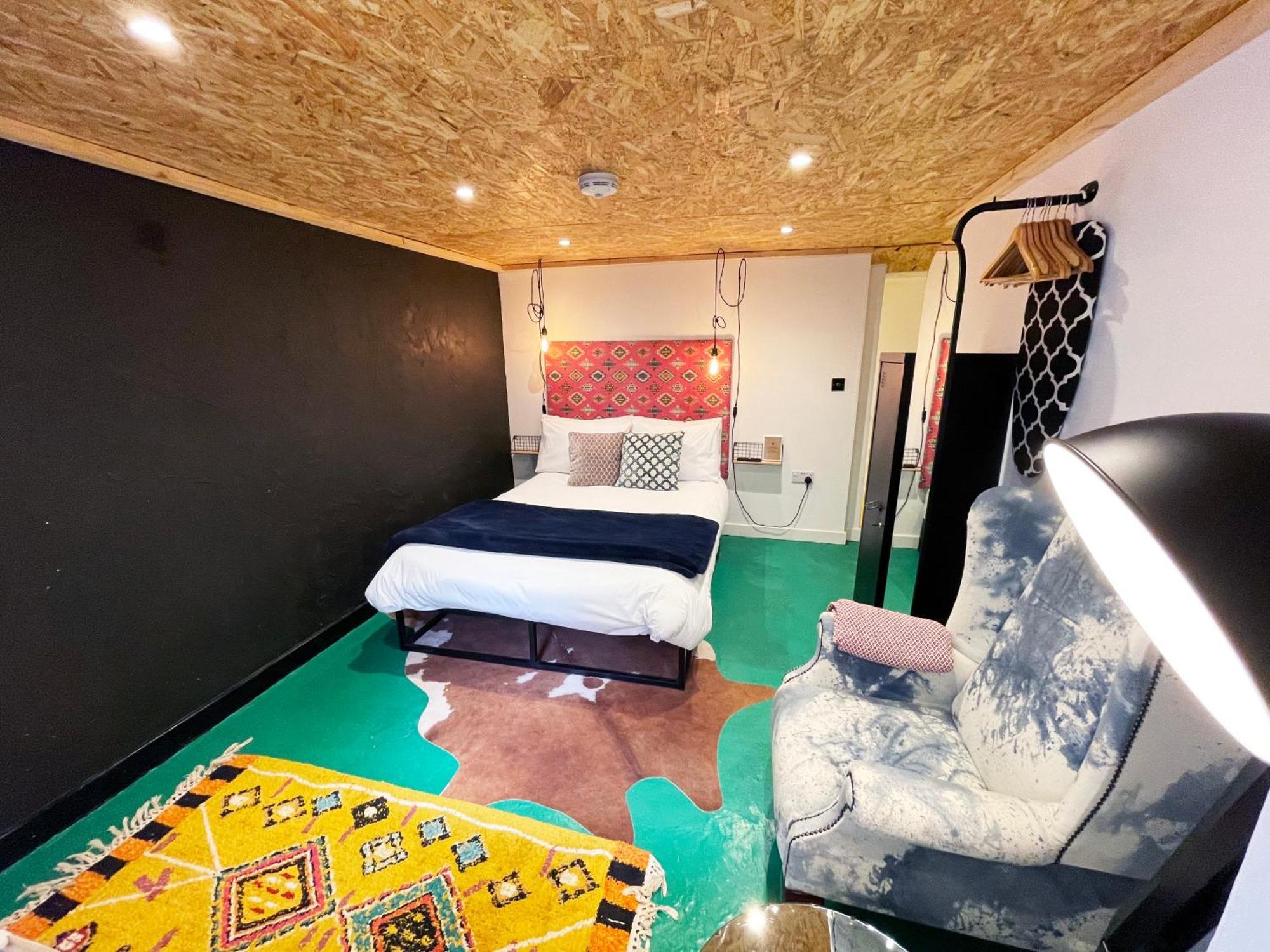 Fern Studio 1 Bedroom Apartment คลางกอซเลน ภายนอก รูปภาพ